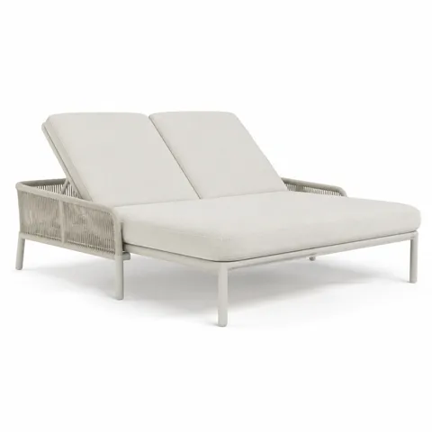 Ivory Dune Outdoor Chaise Lounge